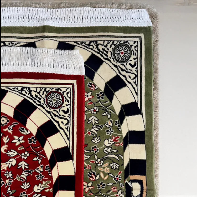 Load video: video display of Al Rawda Al sharifah Prayer mat