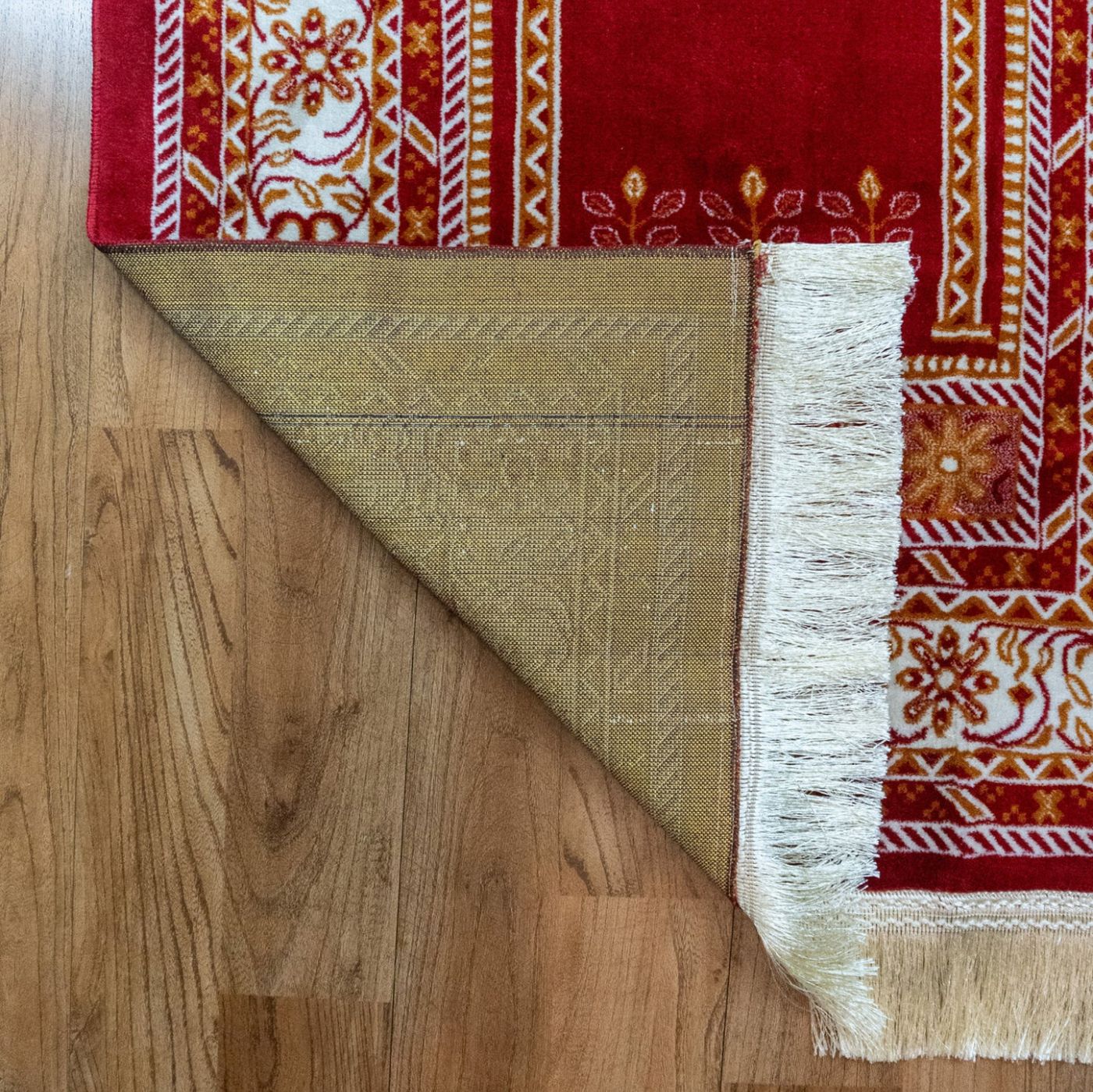 Al - Fusaifesa Prayer Mat with Box - Prayer Mat | Nusuki MY