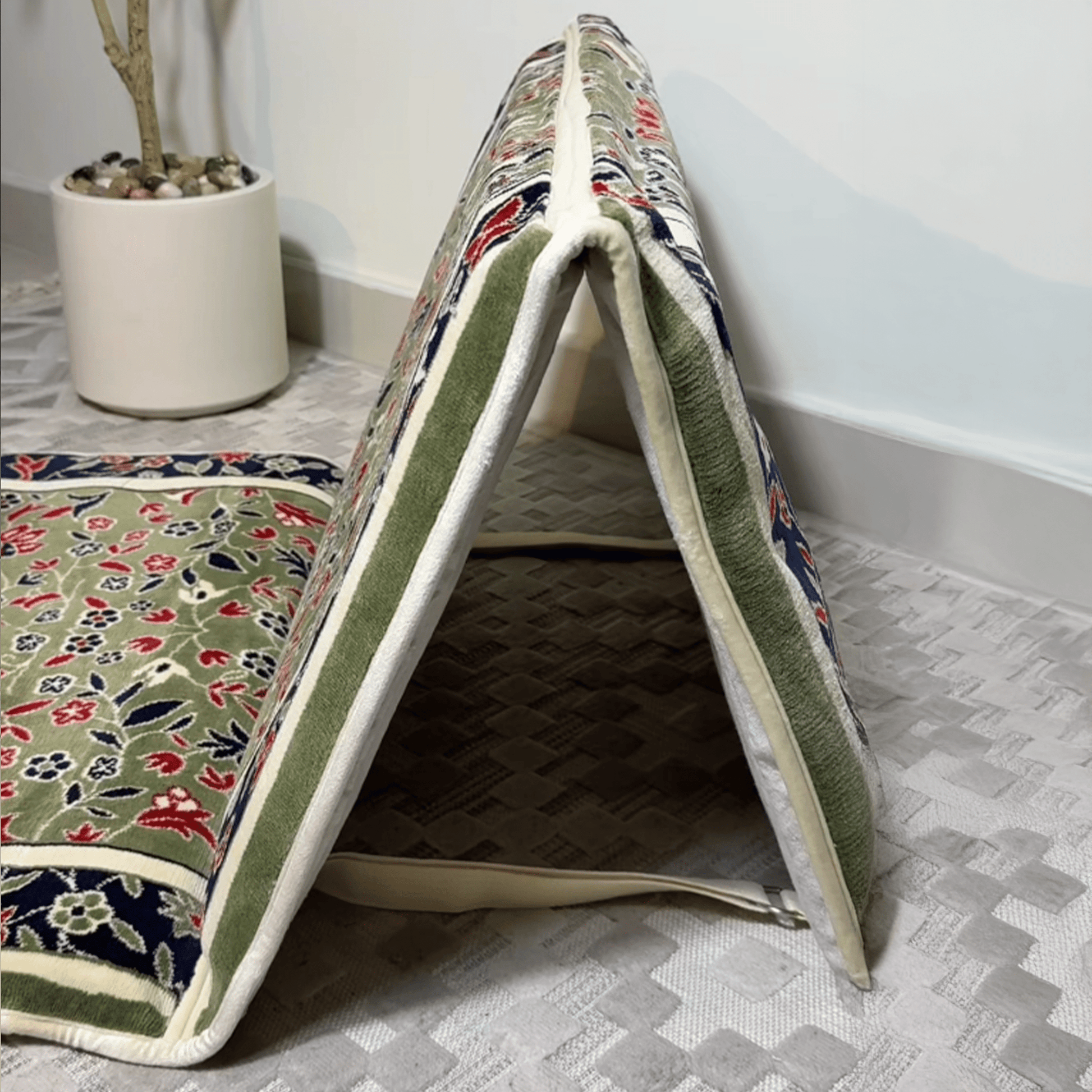 Foldable Prayer Mat Al Rawdha with Handbag - Backrest | Nusuki MY