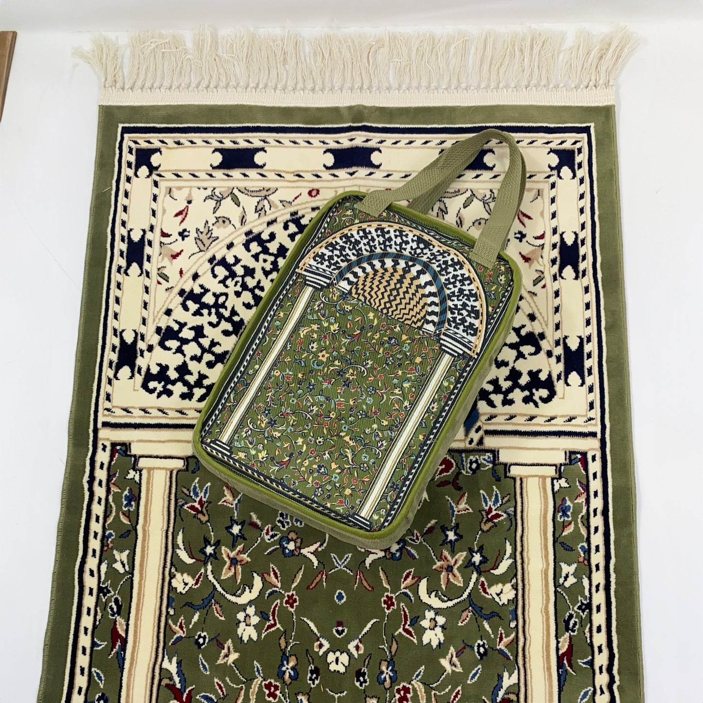 Minbar Al Rawda Prayer Mat with Handbag - Prayer Mat | Nusuki MY