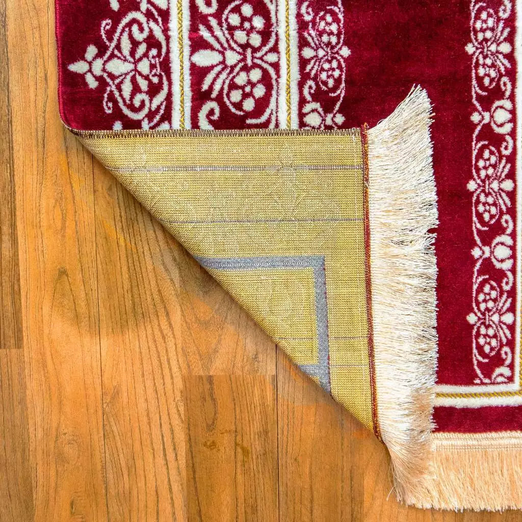 Al Husun Prayer Mat with Bag